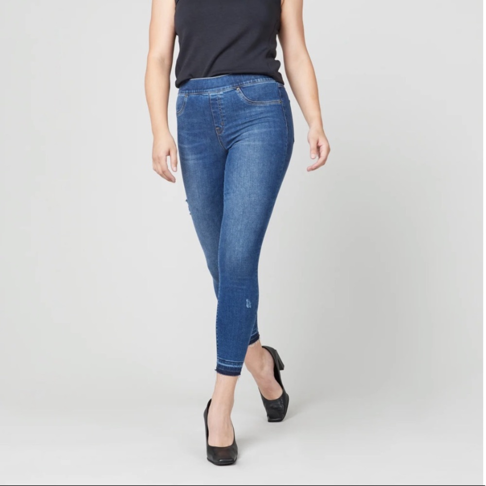 NWT Spanx Distressed Ankle Skinny Jeans